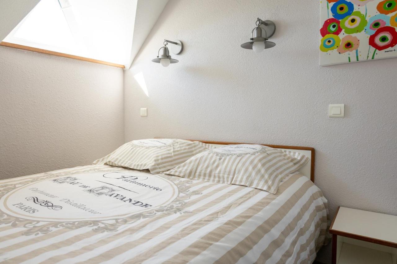 Le Petit Fort - Duplex Avec Piscine Бенодет Экстерьер фото
